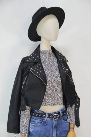 Chaqueta en eco cuero corta para mujer - Imagen 2