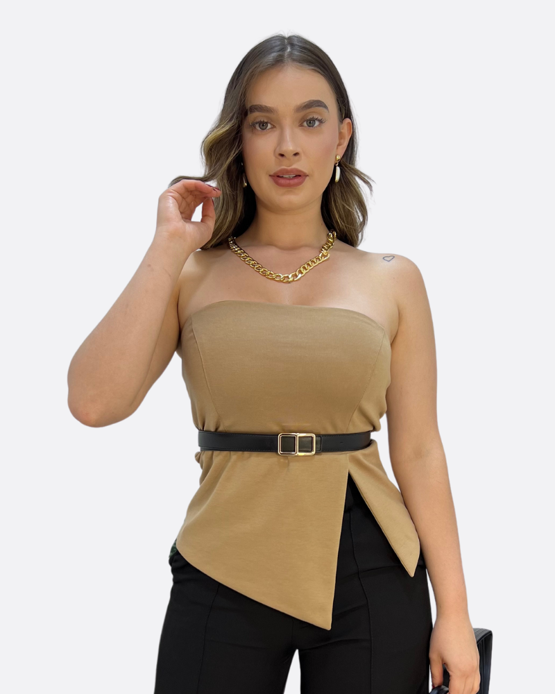 Blusa strapless asimétrica en Punto Roma