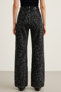 Jean bota ancha animal print terciopelo